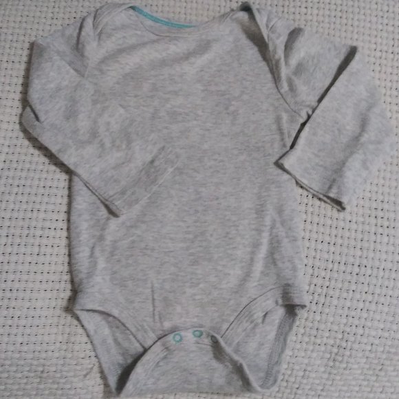 👶6 long sleeve onesies - Picture 11 of 12